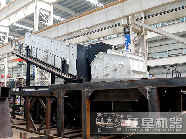 移動式破碎機(jī) 移動式破碎機(jī)