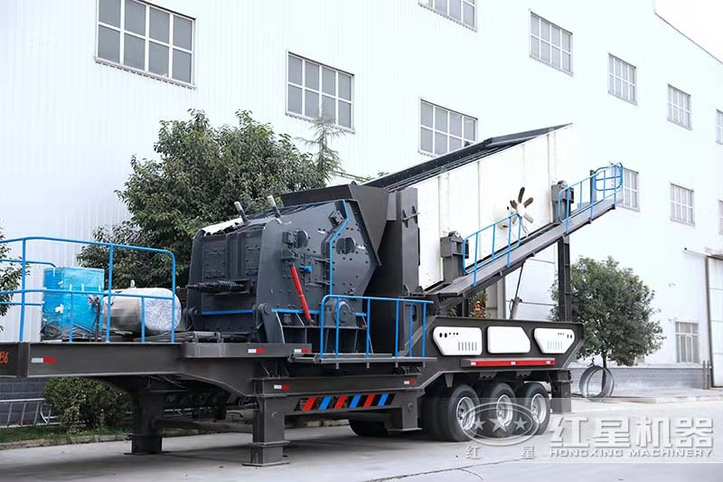反擊移動破碎機(jī)